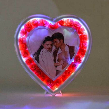 Fotoğraf Çerçevesi - Led Işıklı Kalp Görünümlü Gül Eklemeli Çerçeve