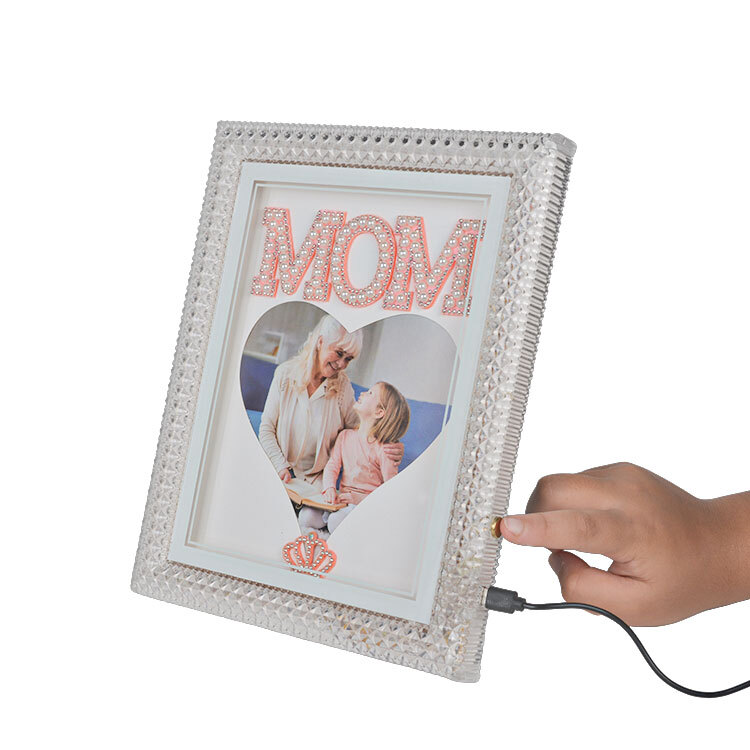 Fotoğraf Çerçevesi - İnci Taşlı Led Işıklı Mom Yazılı Foto Çerçeve - Görsel 7