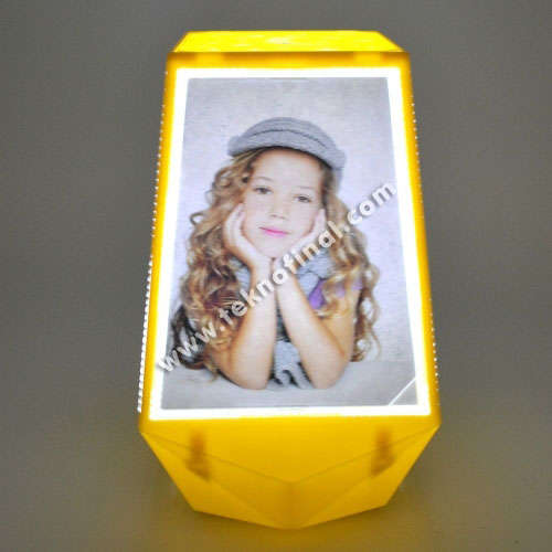 Fotoğraflı Tavan Yansıtmalı Işıklı Dönen Küp Çerçeve - Sarı