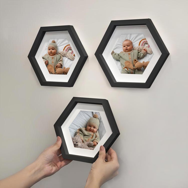Yapışkanlı Altıgen Fotoğraf Çerçeveleri - 3 Adet Siyah Renkli