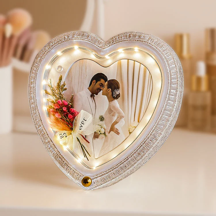 Fotoğraf Çerçevesi - Kristal Kalp Tasarımlı Ledli - 23x23cm