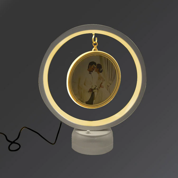 Fotoğraf Çerçevesi - Askılı Çift Fotoğraflı Led Işıklı Yuvarlak Çerçeve