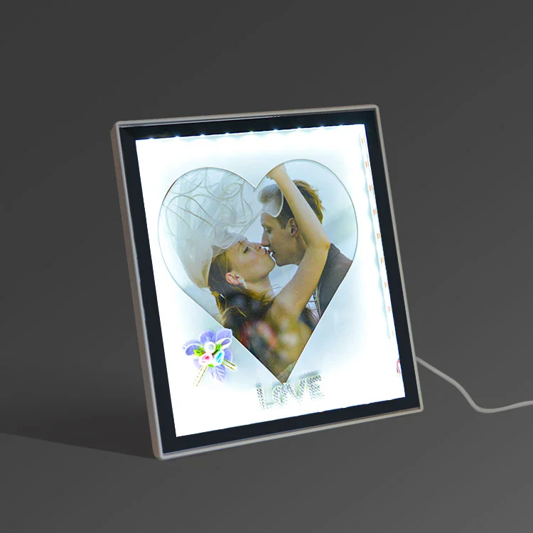 Sihirli Ayna - Love Yazılı Kalp Görünümlü Fotoğraflı